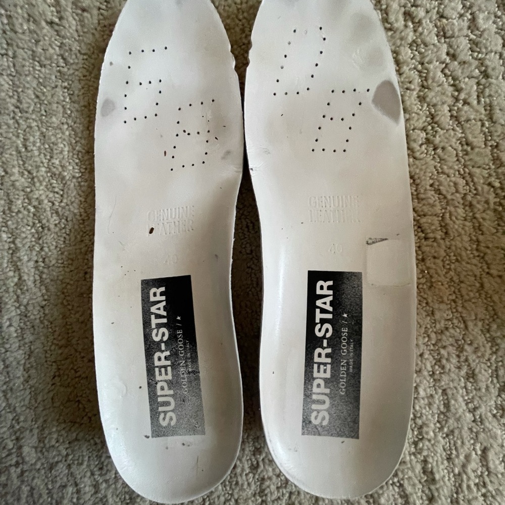 Golden Gooses - Picture 2 of 5